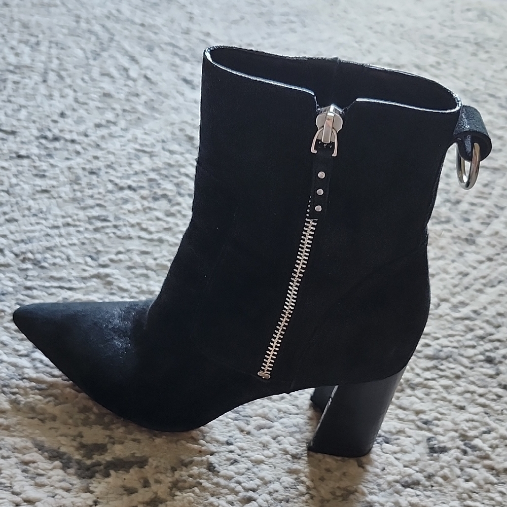 Paige Callan Block Heel Black Suede Leather Pointed-Toe Booties Size 7.5